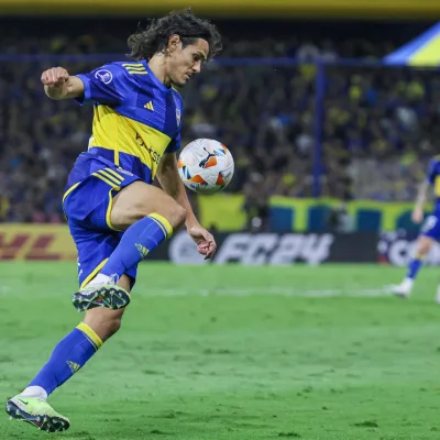 Un gol de Edinson Cavani lleva a Boca Juniors al duelo contra River Plate en la Copa de la Liga