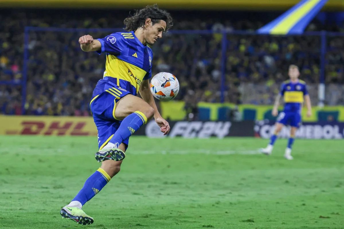 Un gol de Edinson Cavani lleva a Boca Juniors al duelo contra River Plate en la Copa de la Liga