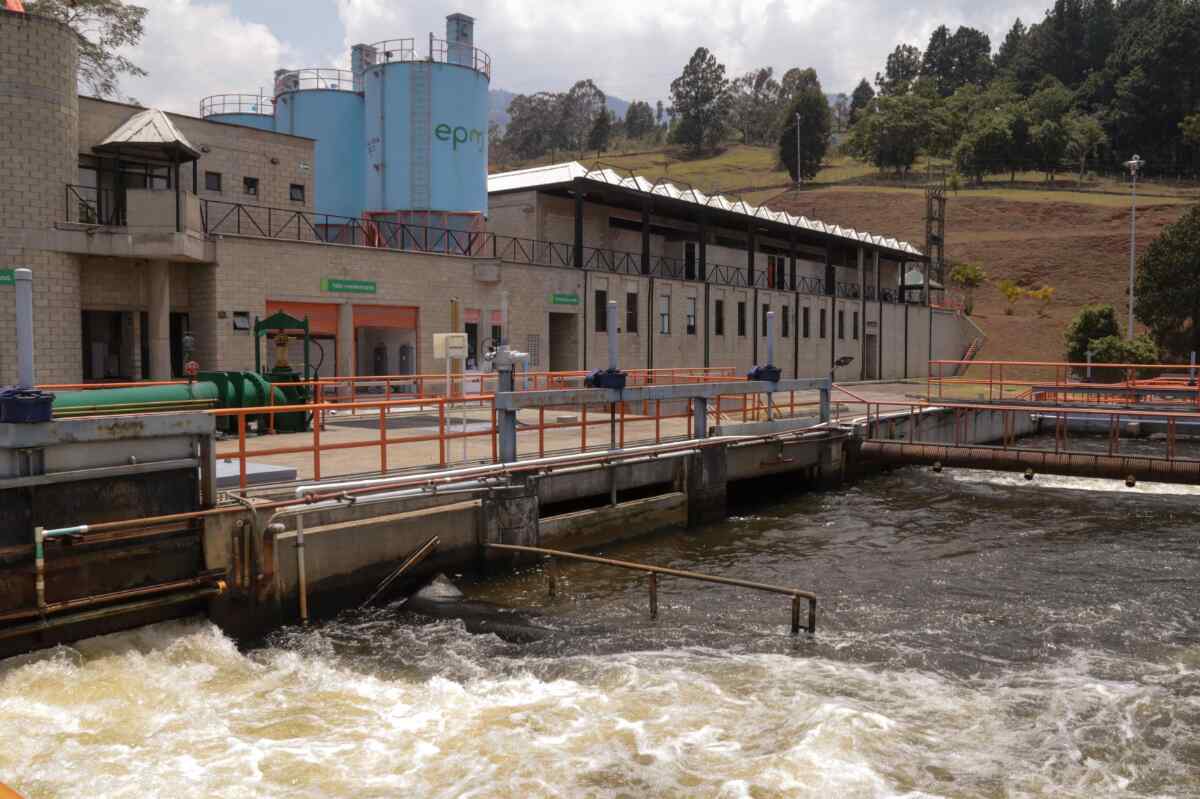 Consumo Excesivo Obliga a EPM a Extender Corte de Agua en Barbosa