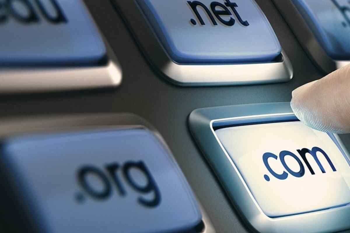 Dominios y Negocios: Cómo Elegir el Nombre Perfecto para Tu Marca en la Web