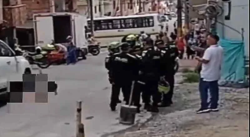 Víctimas de fleteo se defienden y matan a un delincuente en Medellín