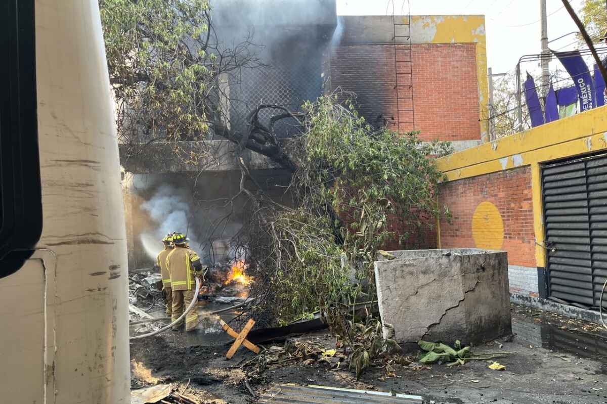 Helicóptero se desploma en Ciudad de México: Investigan las causas del accidente en Coyoacán