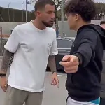 Iñigo Martínez, jugador del Barcelona, se enfrenta a jovencito que, según él, le profirió insultos