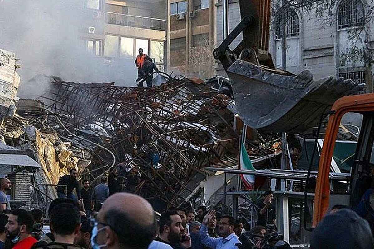 Irán Promete Respuesta "Dura" Tras Ataque israelí a su Embajada en Siria