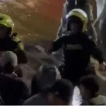 Capturan a hombre armado en velorio de pandillero y se desata asonada contra la policía en el barrio Pachelly, en Bello