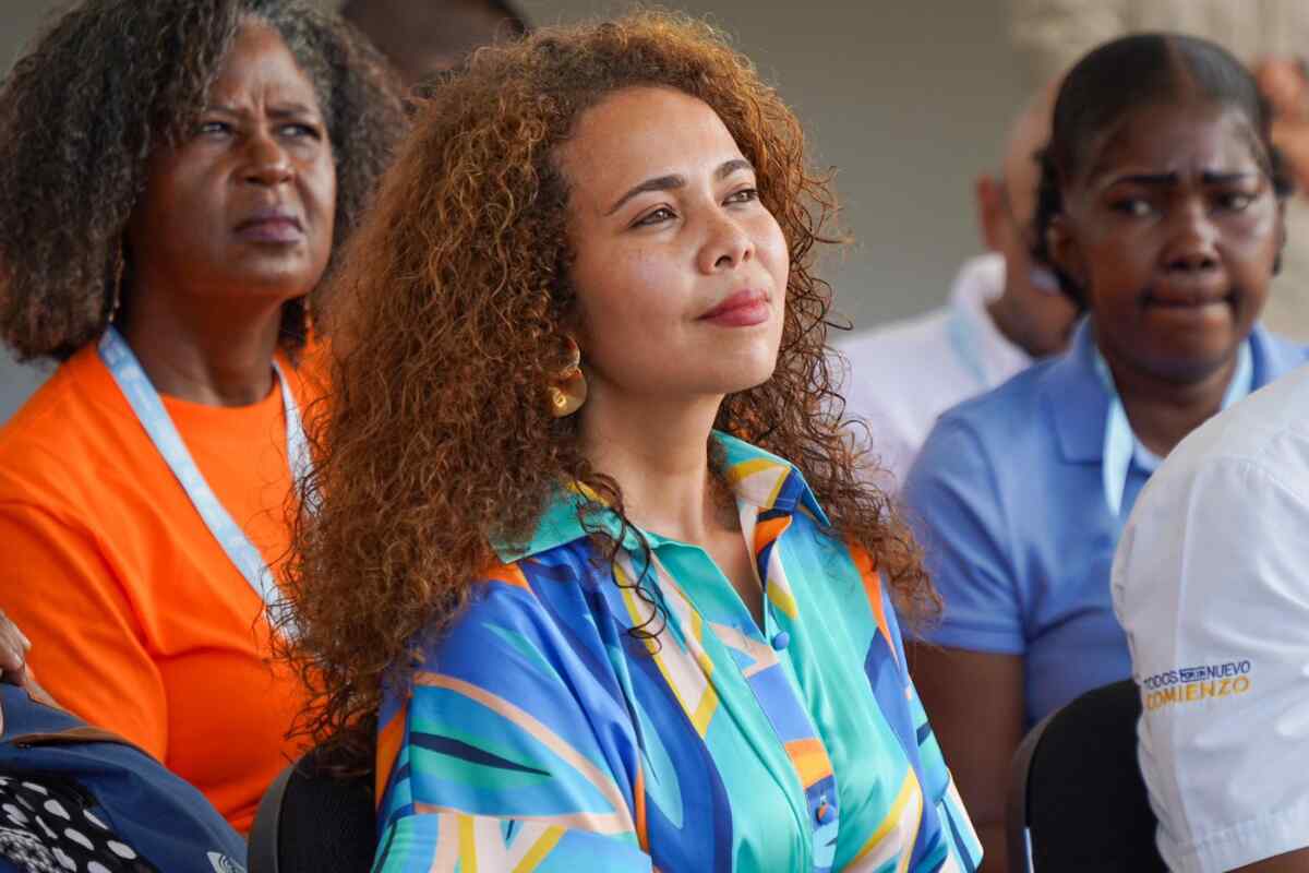 Representante Jennifer Pedraza denuncia inconsistencias en la hoja de vida de la ministra de Ciencias, Yesenia Olaya