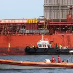 El buque turco vertió más de 27 toneladas de fuel en el puerto de Ceuta (España)