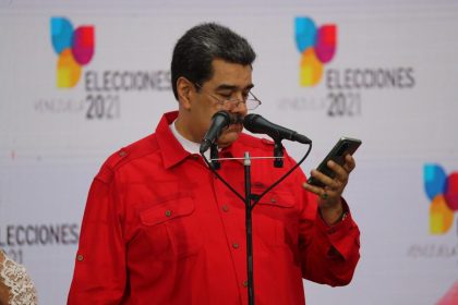 El chavismo pide a sus seguidores romper bloqueo comunicacional contra Maduro en redes----nicolas maduro criticas sistema electoral Brasil