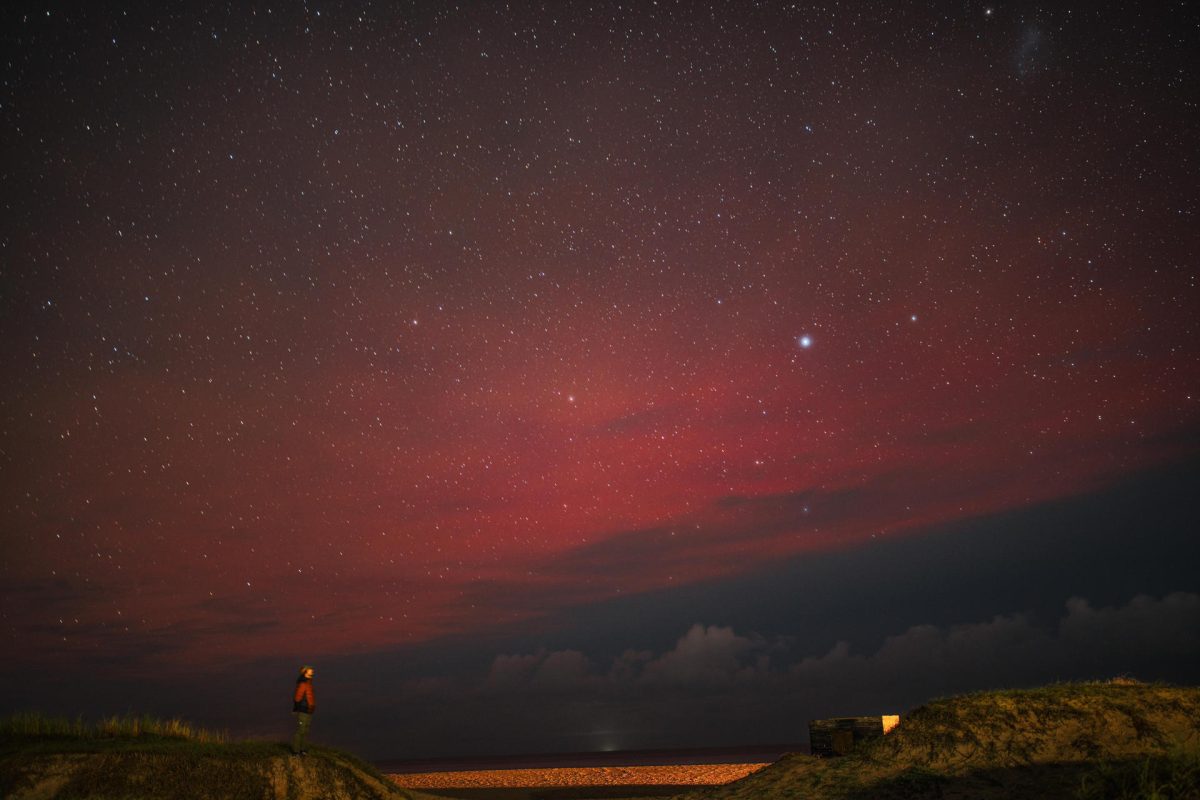 Fotógrafos captan las inusuales auroras australes desde Uruguay