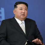 Kim Jong-un visita fábricas de armas y destaca capacidades de producción de nivel global