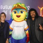 La colibrí Kinti es presentada en Medellín como la mascota del Mundial Femenino Sub-20