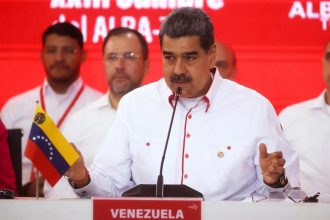 Maduro dice que este año Venezuela se juega su futuro en las elecciones presidenciales