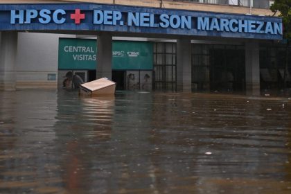 Más de 80.000 personas rescatadas de sus casas tras las inundaciones en el sur de Brasil