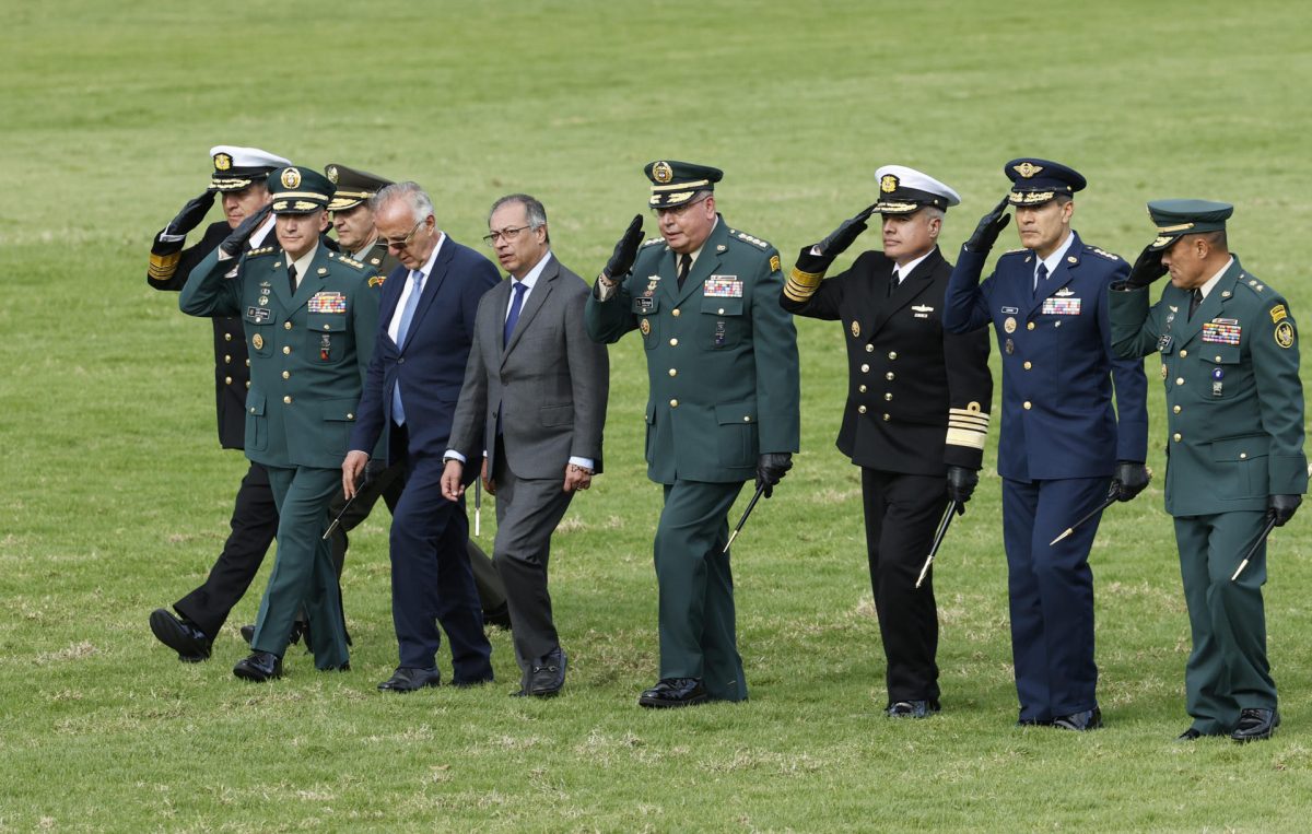 Toma posesión nuevo comandante del Ejército de Colombia, ante reto de aumento de violencia