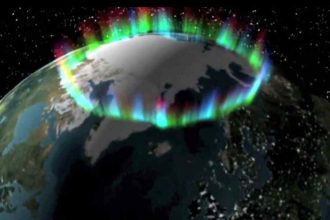 ¿Por qué las Auroras Aparecen en el Cielo Después de las Erupciones Solares?