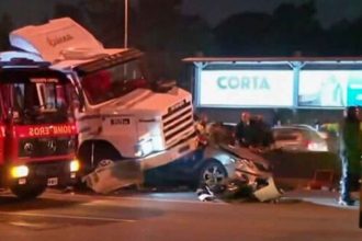 Imprudencia al volante causa tragedia en autopista Panamericana: madre e hija mueren aplastadas