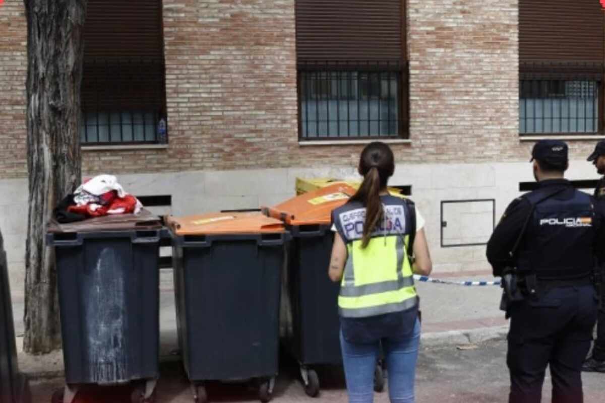 Horror en Barajas: Encuentran a un bebé de tres meses muerto en un cubo de basura