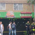 Muere ladrón y otro resulta herido en fallido robo en la Placita de Flórez en Medellín