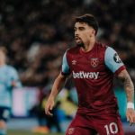 El centrocampista del West Ham, Lucas Paquetá, acusado de buscar tarjetas amarillas a propósito