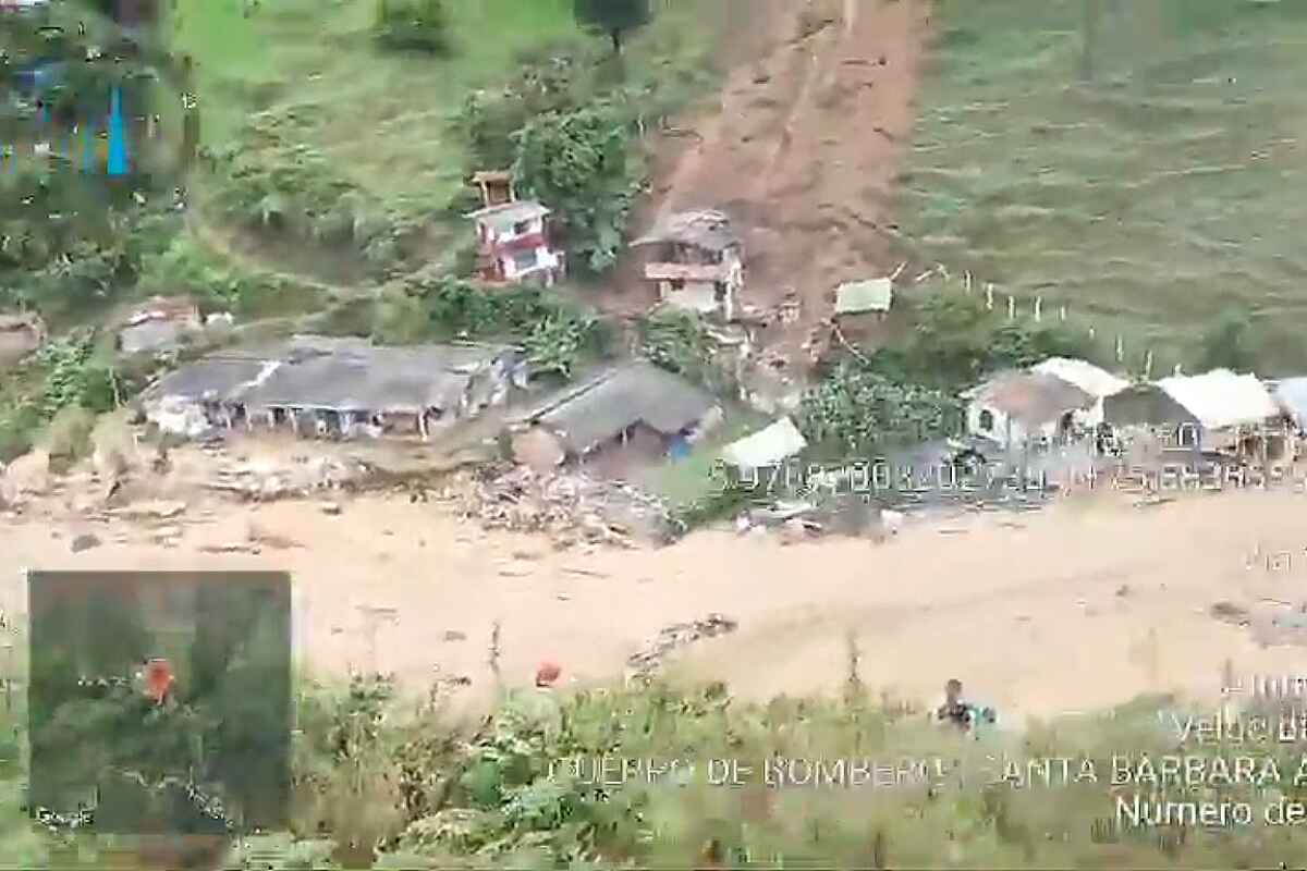 Las fuertes lluvias no dan tregua en Antioquia: avalancha en Montebello deja 30 familias damnificadas