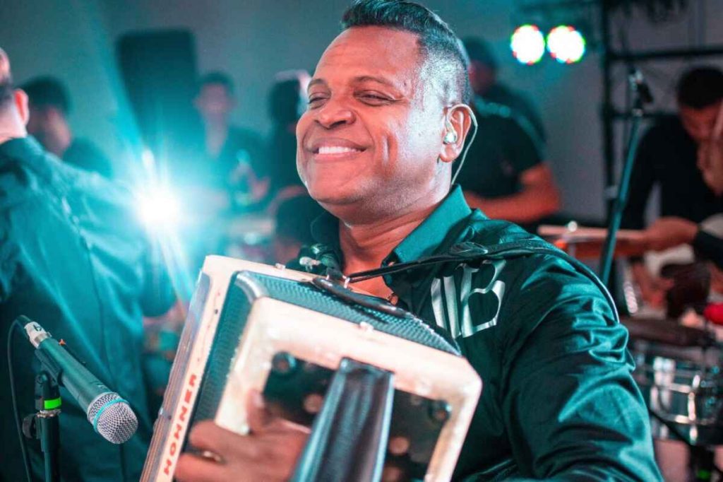 Omar Geles falleció luego de sufrir un desmayo mientras jugaba tenis en Valledupar
