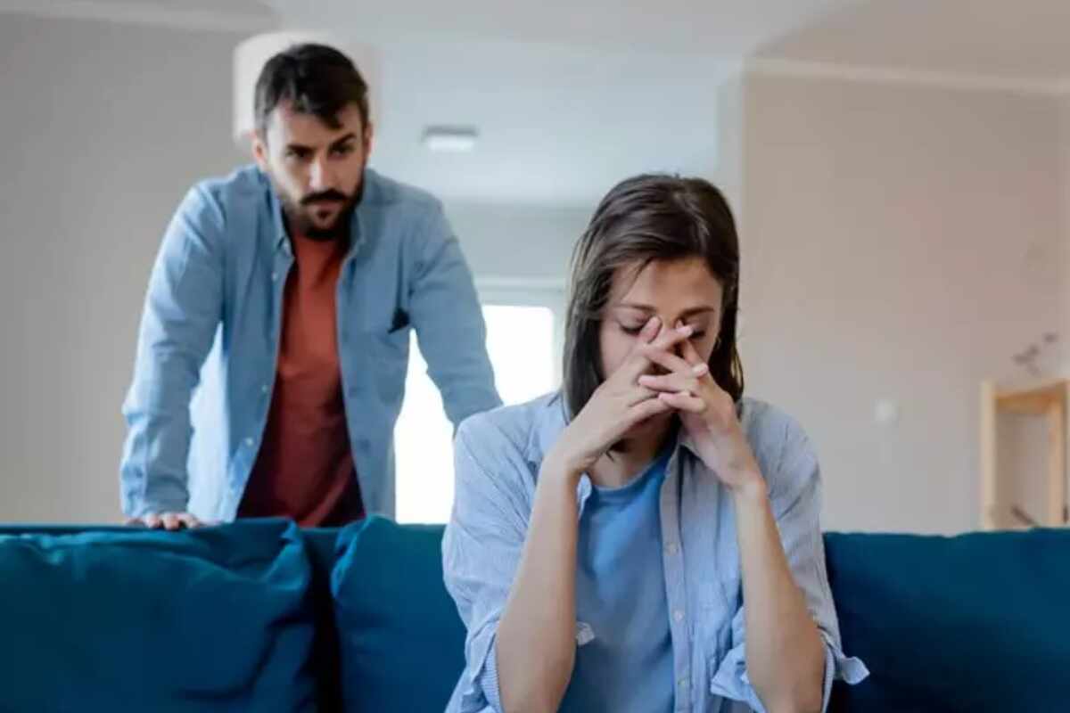 ¿Se ha apagado la chispa? Cinco señales de que el amor puede estar desvaneciéndose entre tu y tu pareja