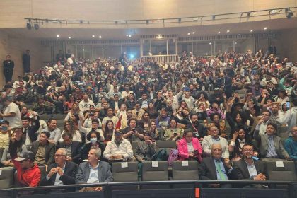 "Cansados de Discursos": Jóvenes bogotanos Increpan a Petro Exigiendo Soluciones