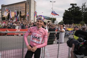 Giro de Italia 2024: Pogacar triunfa en la penúltima etapa y Daniel Felipe Martínez asegura el subcampeonato