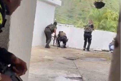 Valerosa respuesta de la Policía evita una masacre en Dagua por ataque de las disidencias