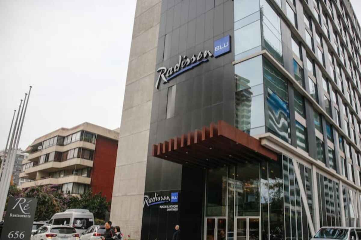 Se Desploma Ascensor en el Radisson Blu: Trabajadora Muere en Ardua Jornada Nocturna