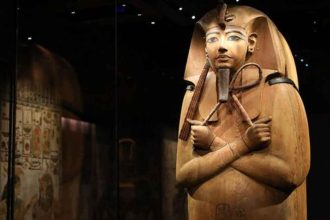 Descubren sarcófago de Ramsés II bajo un templo cristiano en Egipto