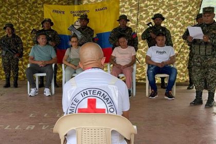 Tras 23 días en cautiverio en el Cauca, fiscales y otros secuestrados regresan a casa