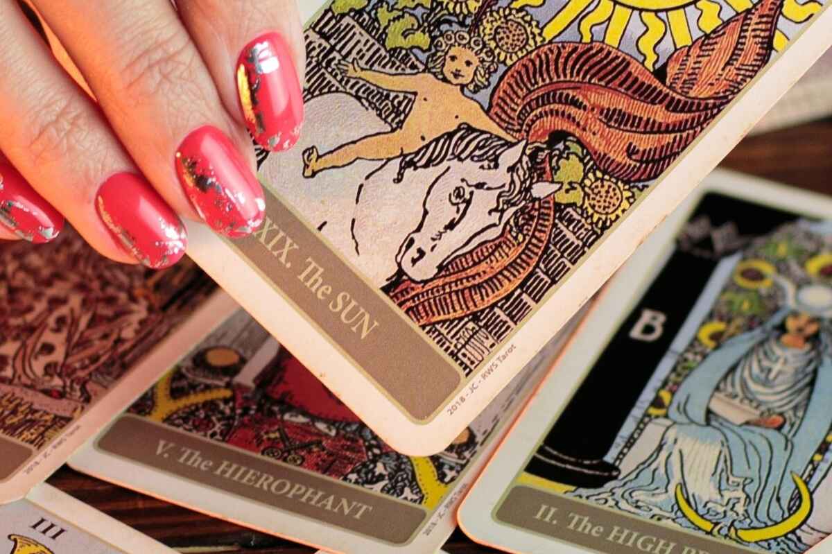 Te Contamos Lo que Realmente Sucede en una Consulta de Tarot