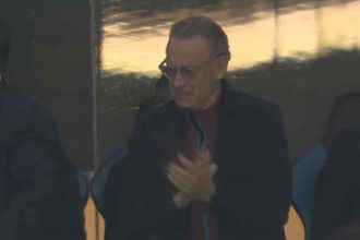 Dos goles heroicos de Jhon Durán salvan al Aston Villa y emocionan a Tom Hanks