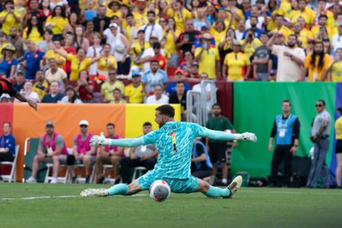 Matt Turner -Estados Unidos cae derrotado ante Colombia por 5 goles a 1