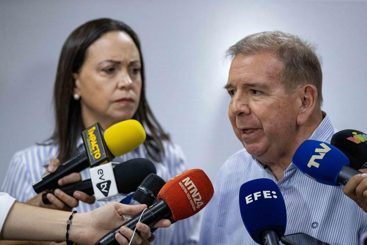 El candidato opositor venezolano González Urrutia reitera la necesidad de que los ciudadanos vigilen el proceso electoral
