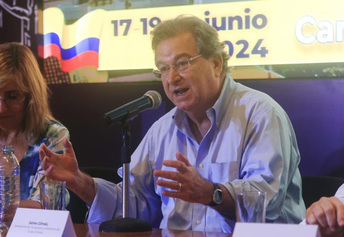 Gilinski dice que su grupo empresarial está siempre mirando posibilidades de inversión