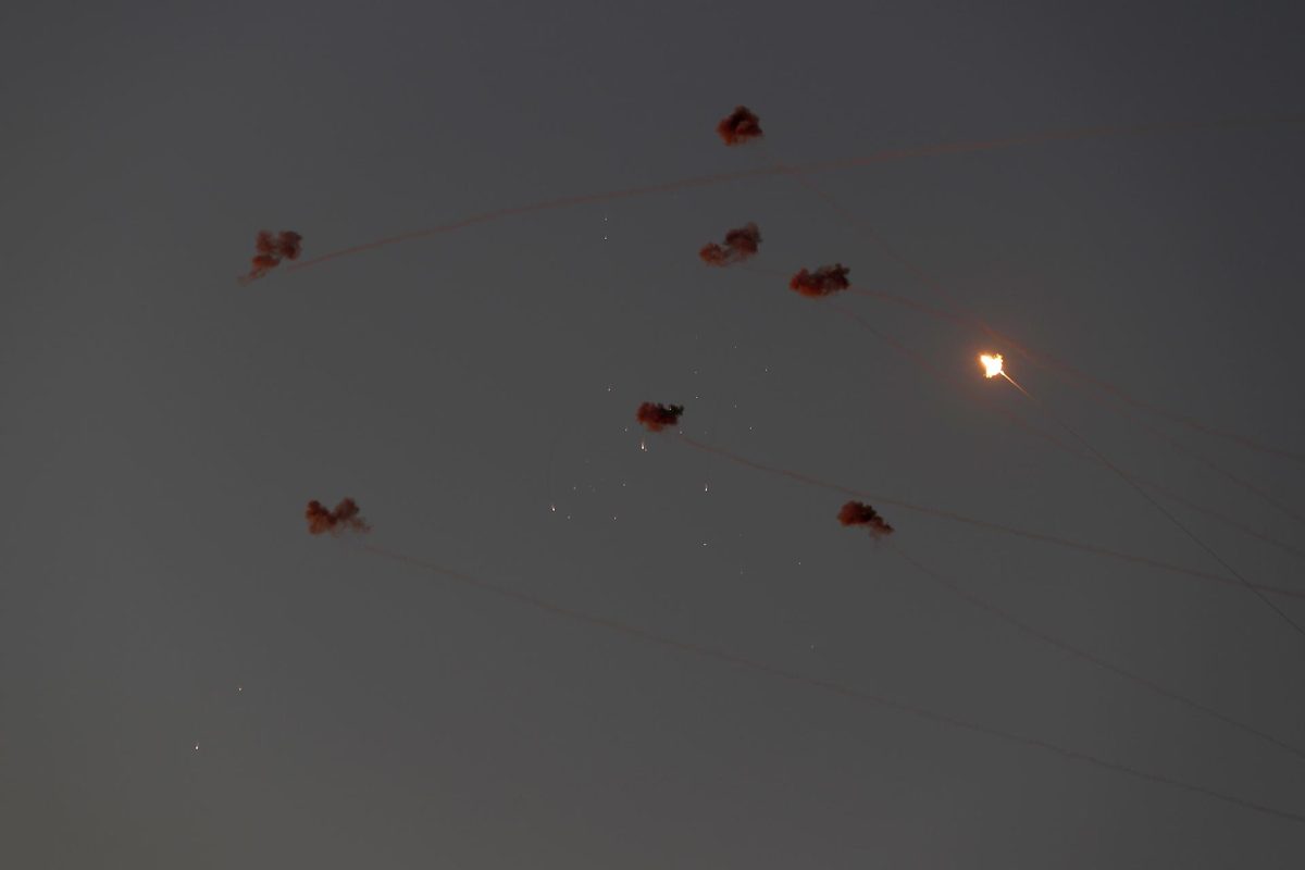 Israel dice que interceptó miles de cohetes y más de 150 drones desde inicio guerra
