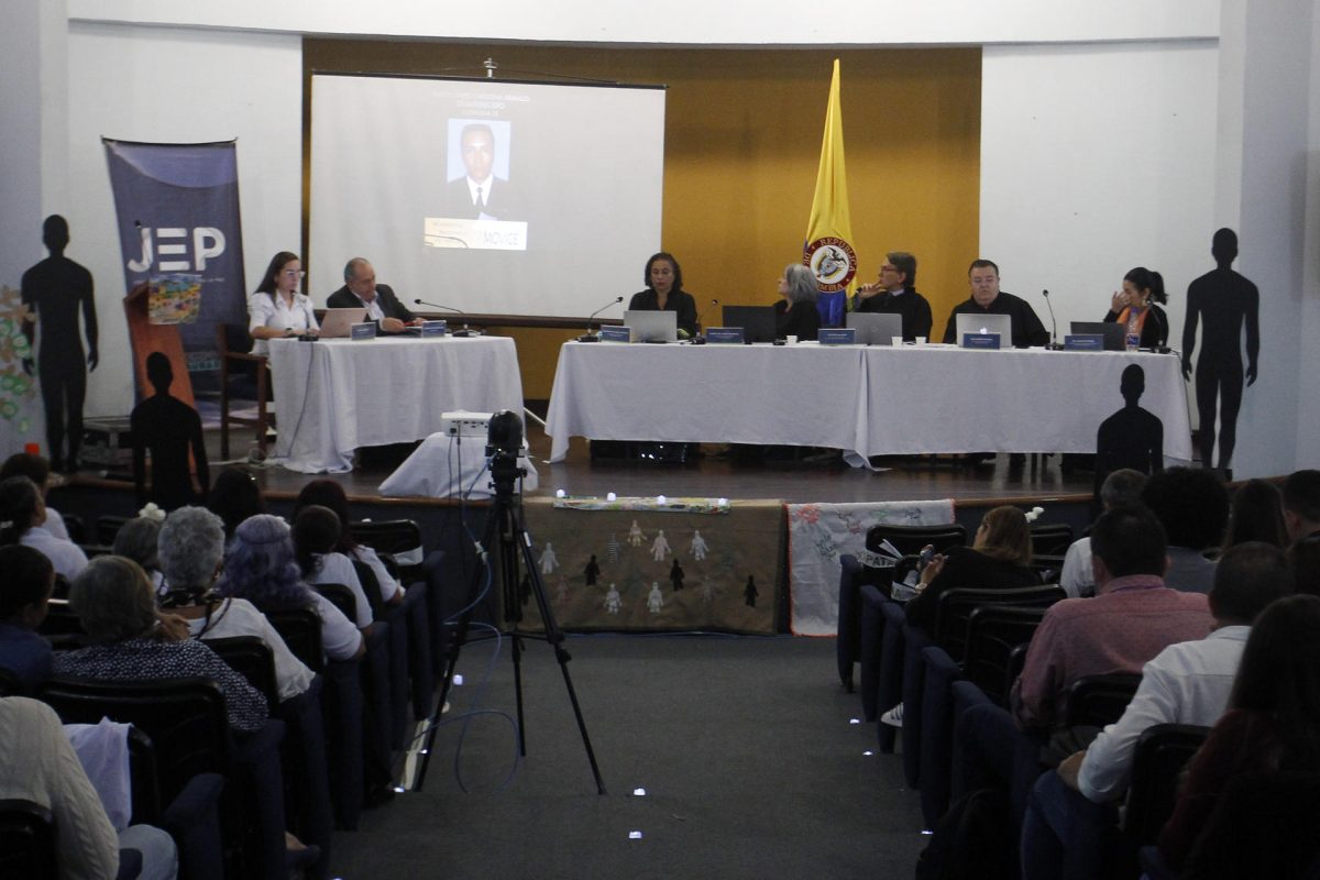 La JEP también denuncia presunto espionaje a sus magistrados