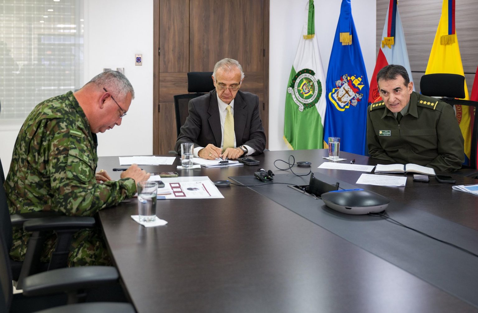 MIndefensa - Ivan Velasquez
