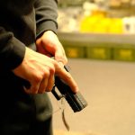 Supremo de EE.UU. confirma que los condenados por violencia de género no pueden tener armas