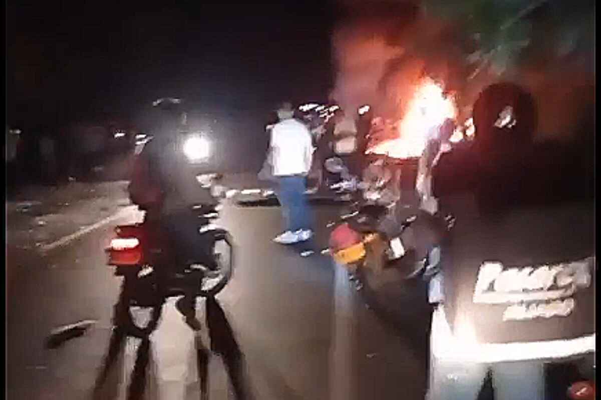 Tragedia en la vía Montería - Planeta Rica: Ambulancia choca contra bus de Brasilia dejando decenas de heridos--Ruta Montería - Bogotá: bus de Brasilia protagoniza fatal accidente que deja cuatro muertos y 13 heridos