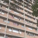 Una niña fallece tras caer del piso 13 de un edificio residencial en Calasanz