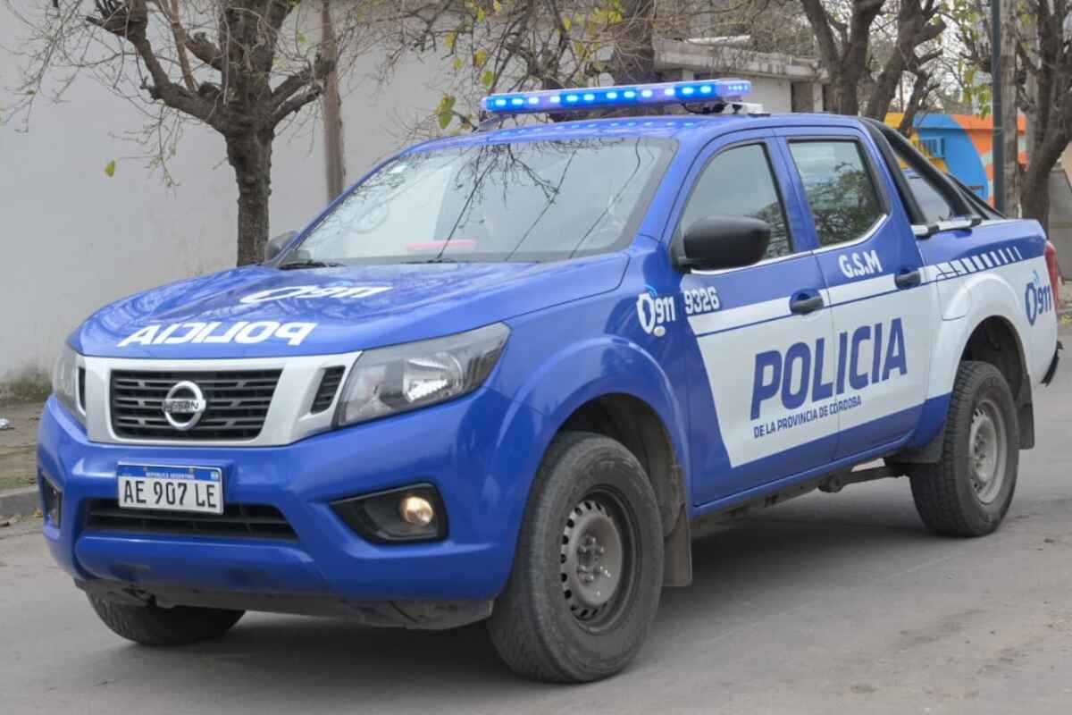 Chileno detenido por femicidio en Argentina: Se autolesiona tras acuchillar a su pareja