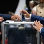 La Extrema Derecha y la Izquierda desafían a Macron por la mayoría absoluta en Francia