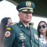Comandante del Ejército responde a polémica de Otty Patiño