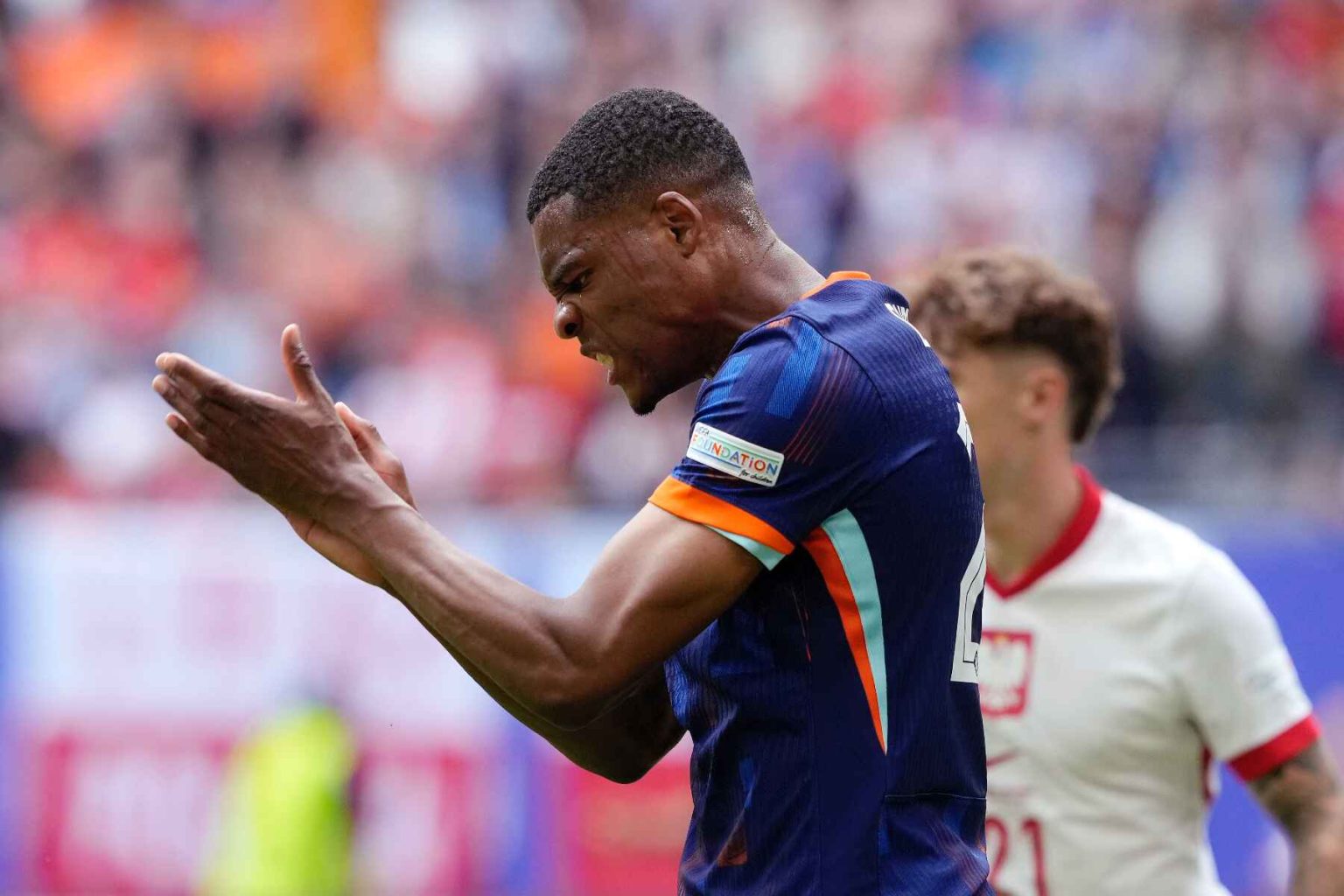 ¡Holanda remonta y gana 2-1 a Polonia con un gol agónico de Weghorst!