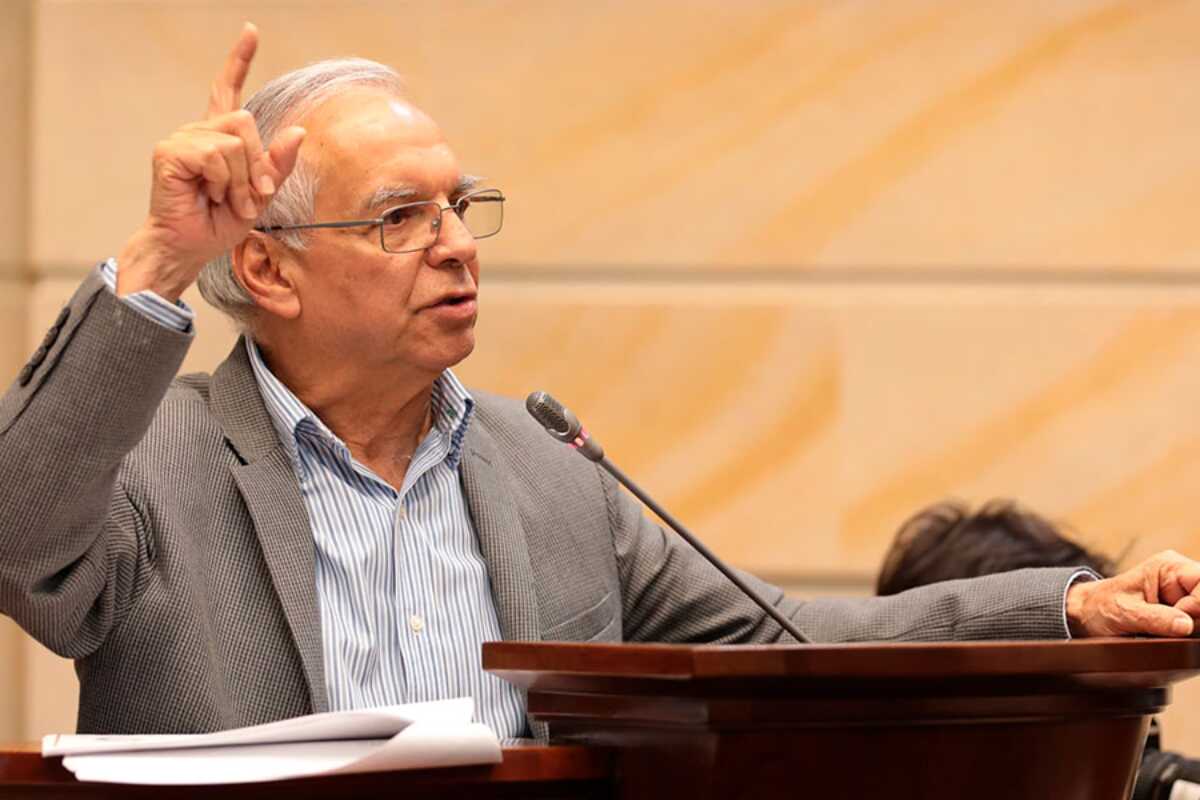 Gobierno recorta presupuesto de ministerios en un 5,6% para cumplir con la Regla Fiscal