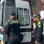 Mujer inocente recibe disparo en medio de tiroteo entre policías y delincuentes en Sabaneta