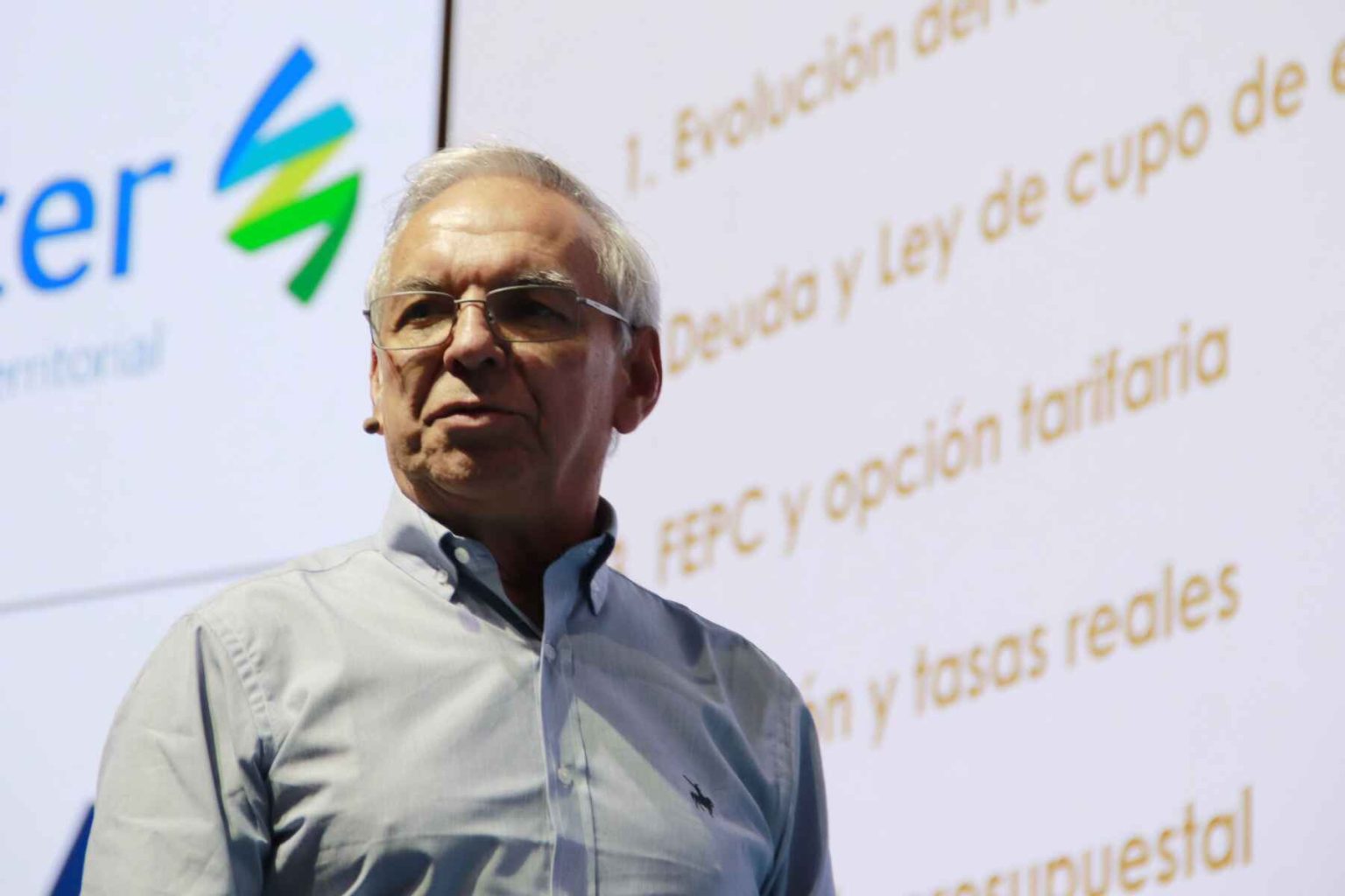 ¡Atención! Gobierno Anuncia Rebaja de Tarifas Eléctricas para los Estratos 1, 2 y 3 en la Costa-- Gobierno presenta presupuesto de 2025: Menor inversión pública genera preocupación